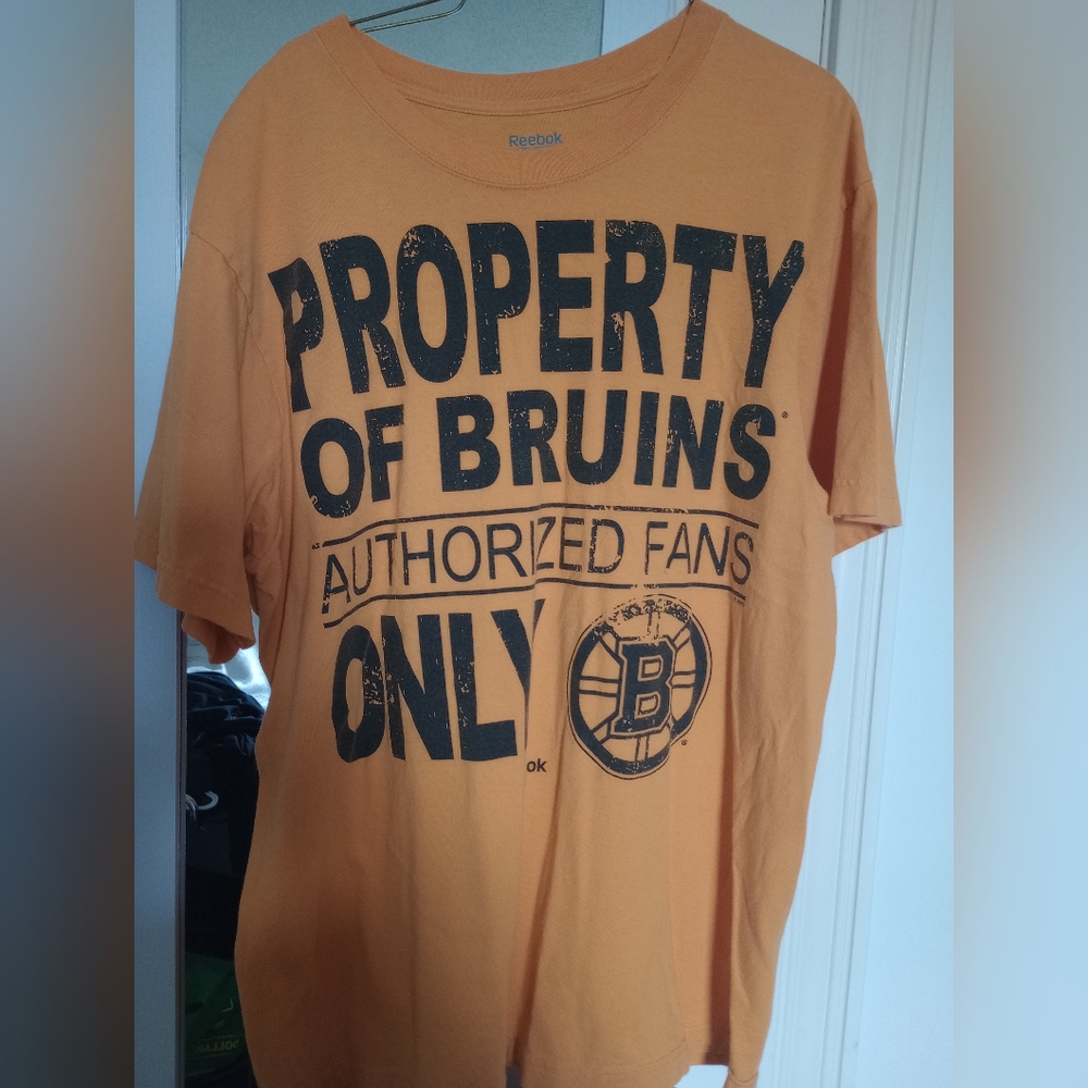 Reebok Bruins Fan Tee in Orange and Black